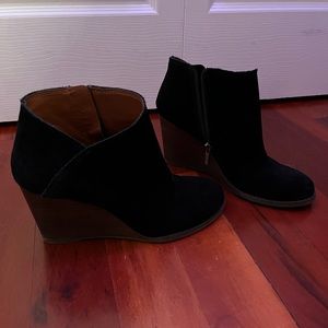 Lucky Wedge Suede Boots